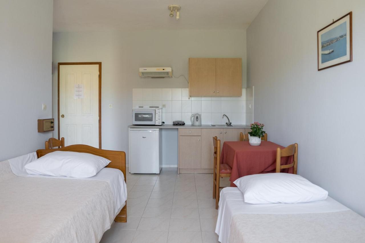 Ammousa Hotel Apartments Lixouri Ngoại thất bức ảnh