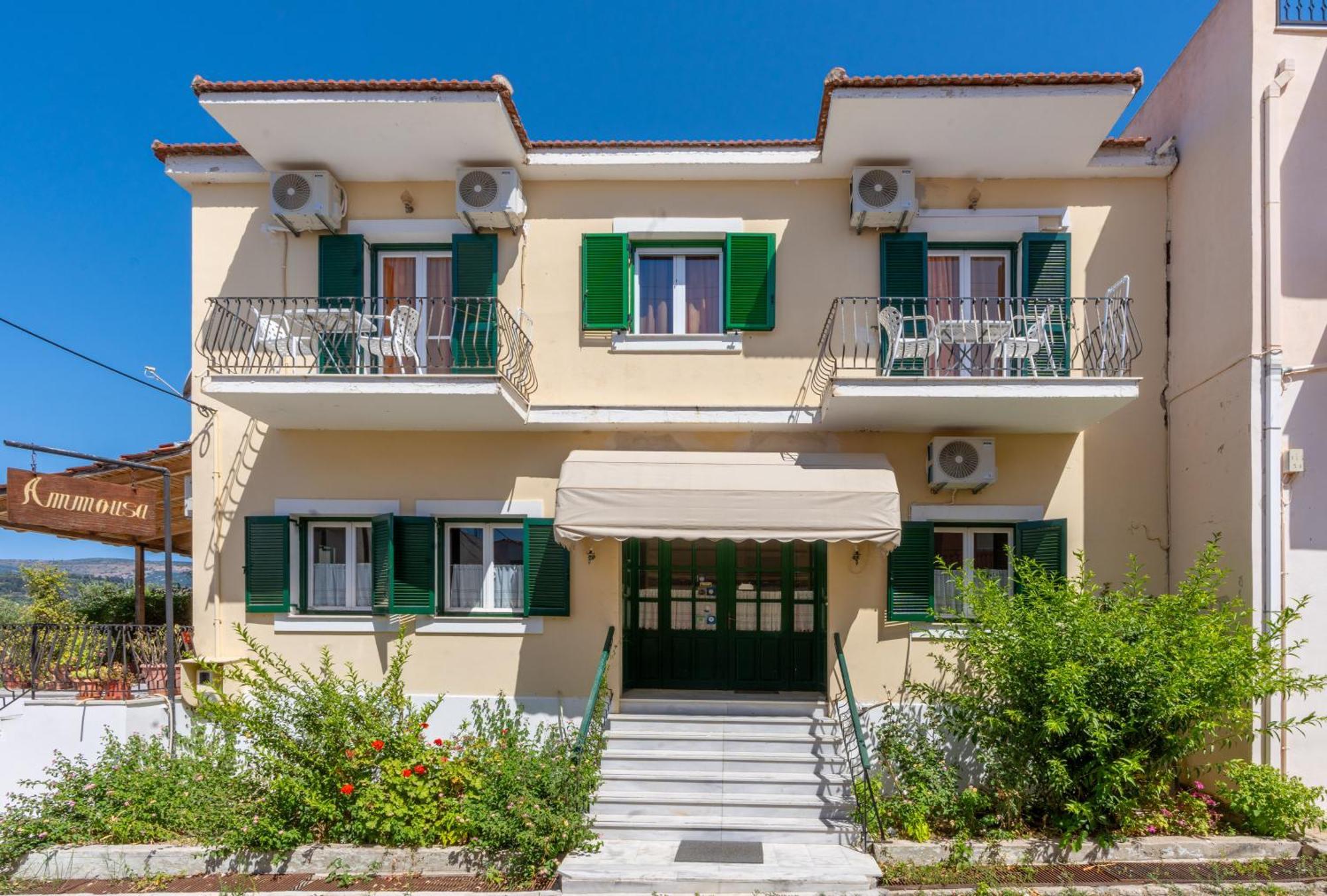 Ammousa Hotel Apartments Lixouri Ngoại thất bức ảnh